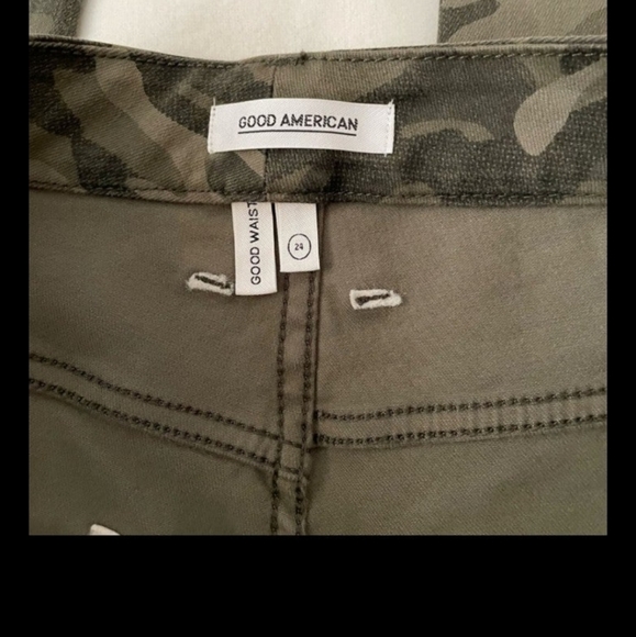 Good american camo jeans - Picture 2 of 2